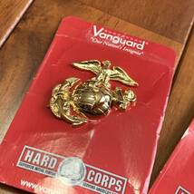 沖縄 米軍放出品 badge ピンバッジ Vanguard 3点セット　コレクション　ピン オシャレ (管理番号L230)_画像4