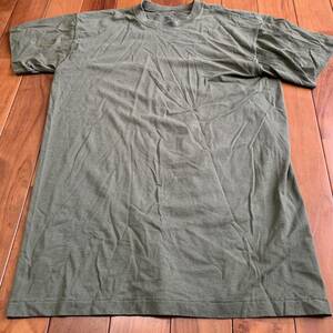 沖縄 米軍放出品 Tシャツ DUKE トレーニング　ランニング　OD MEDIUM (管理番号DE207)