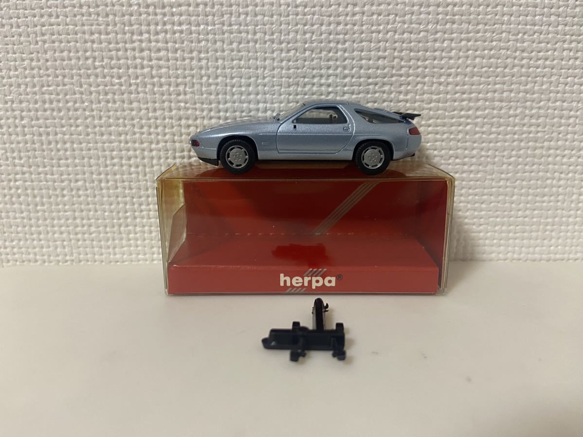 未使用】スパーク 1/43 ポルシェ 924S ホワイト（S4460）-