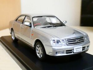 国産名車コレクション 1/43 日産 グロリア 2001 シルバー アシェット 旧車 クラシックカー ミニカー