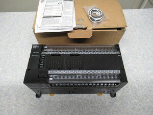 未使用品 OMRON オムロン PLC シーケンサ CP1L-M60DR-A 管理5X0907B-F9