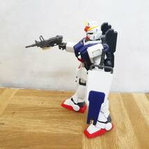 P277【完成品】1/100 ガンプラ　陸戦型ガンダム 第08MS小隊　中古　現状　/3_画像3