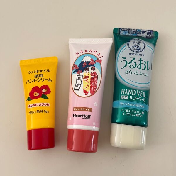 メンソレータム ツバキオイル さくらエキスのハンドクリーム新品、未使用品
