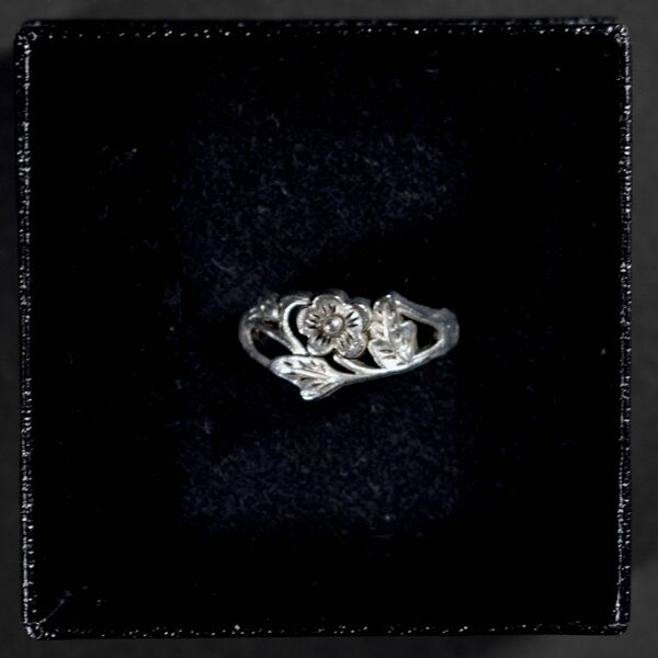 flower ring silver