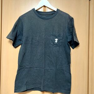 ユニクロ kaws スヌーピー Tシャツ サイズM ポケットTシャツ