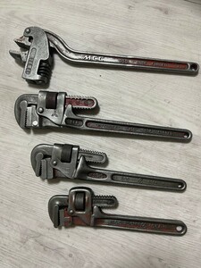  pipe wrench, corner wrench 4 pcs set water service tool postage 1600 jpy 
