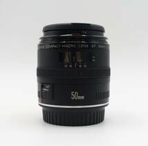 【完動程度良好】Canon COMPACT-MACRO EF 50mm F2.5 キャノン コンパクトマクロ 標準単焦点 AFレンズ EFマウント 動作確認済み_画像2