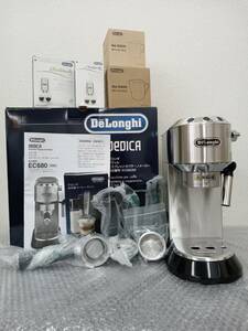 ＠未使用品☆/DeLonghi/デロンギ/デディカ/エスプレッソ/カプチーノ/コーヒーメーカー/家電/付属品多数/EC680M/0923g