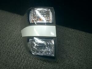 H21年 ヴェルファイア ANH20W 左テールランプ LED クリアレンズ 070 コイト 58-29 81560-58090