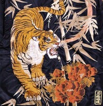 SALE！絡繰魂 粋♪(XL)283150信長虎刺繍MA-1_画像3