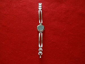 腕時計　婦人用　courreges Paris FRANCE