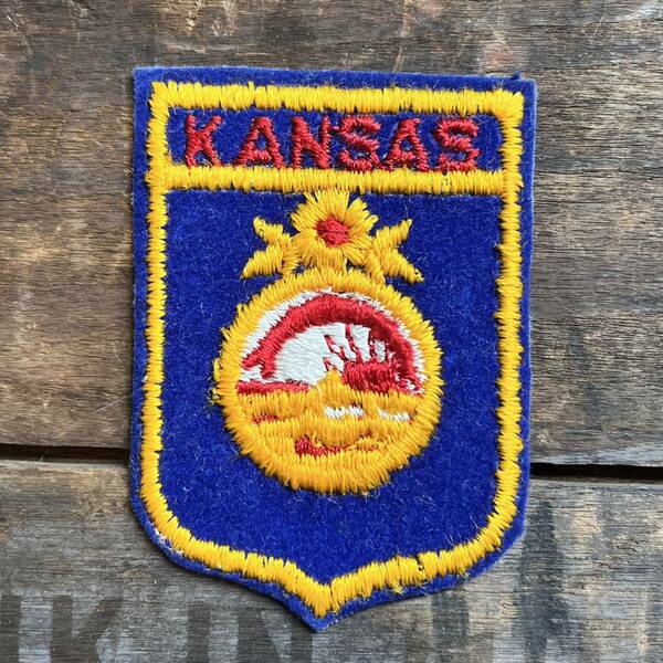 【USA vintage】ワッペン　KANSAS カンザス州　刺繍ワッペン　アメリカ　ビンテージ　パッチ