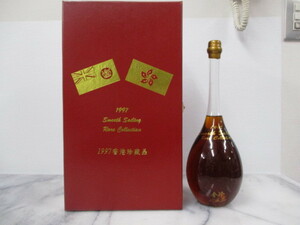 H280　古酒　ハッピー ドルフィン 1997 香港珍蔵品　700ml　40％　訳有　上部コルク部分亀裂有り