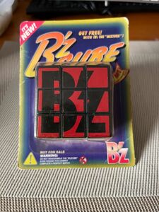 B'z ベスト「pleasure」の購入特典　ルービックキューブ　未開封品　汚れあり