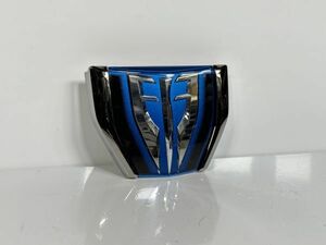 新品/美品 エスクァイア ハイブリッド ZWR80G 純正 フロント エンブレム 75301-28210/75301-28220 75301-28240 75312-28180 管理20124