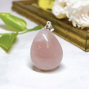 【E6903】ディープローズクォーツ＊ペンダント＊ピンク＊濃いピンク＊マダガスカル＊Deep Rose Quartz＊Rose q