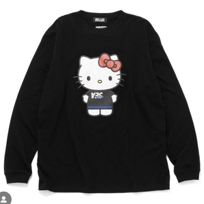 即決!!新品 黒XL ハローキティHello Kittyコラボ WIND AND SEAウィンダンシーGOD SELECTIONゴッドセレクションXXXロンTシャツ キティちゃんの画像1