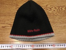 (u109u）water rocks ニット帽 黒系 メンズ 防寒具 古着 中古_画像1