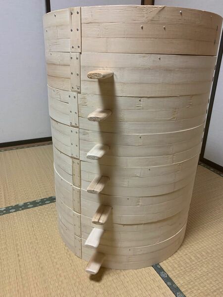 中華せいろ（蒸籠）蒸し器。ビッグサイズ7段、高さ85センチ直径60センチ　7段　敷き布付き 蒸し器　台湾より取り寄せ品