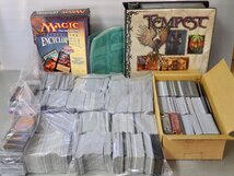 1円～！大量まとめ売り！MTG 未検品・マジックザギャザリングのカード 大ダンボール箱一杯分 重量約16kg分！CD-ROM/エンサイクロペディア含_画像3