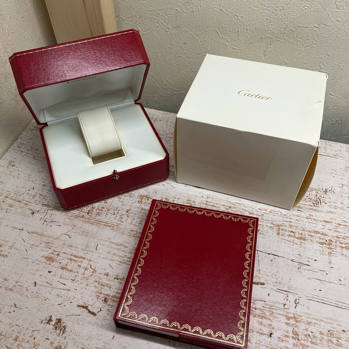 ヤフオク! -「カルティエ時計ケース」の落札相場・落札価格