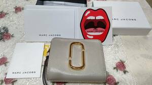 MARC JACOBS 2つ折財布 未使用