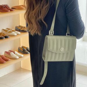 《未使用》minitmute ミニミュートFLAP BAG PALE MINT