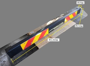 (678）中型(増トン)用 スチールリアバンパー(IK4U)、本体のみ、反射板付き　新車外し品