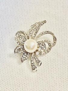  wonderful rhinestone pearl flower brooch 