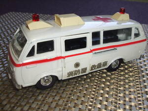 0* super-rare *0 YONEZAWA TOYS Yonezawa TOYOTA HIACE ambulance 