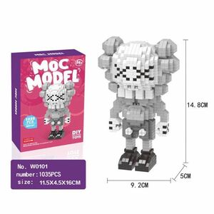 カウズ KAWS 1035pcs　レゴ交換　ナノブロック互換