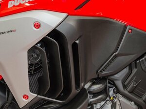 【国内在庫】DUCABIKE ドゥカバイク サイドカウル用 ボルトキット 赤 レッド DUCATI ドゥカティ MULTISTRADA V4 / S ムルティストラーダ ★