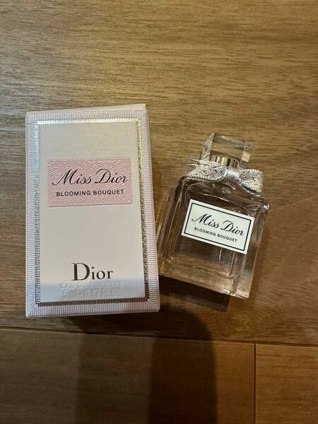 ミスディオール Dior ミスディオールブルーミングブーケ