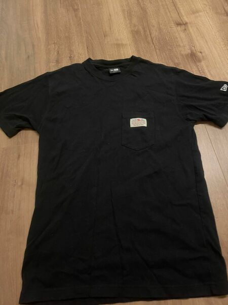 NEW ERA Tシャツ