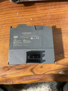 F64。SIEMENS 1P 6ES7 331-7KF02-0AB0 アナログ入力モジュール 。新品同様。未使用.