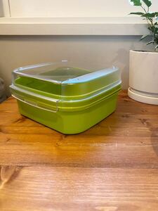  tapper wear Tupperware simple box 