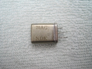 FM用モノリシッククリスタルフィルター 10.7MHｚ NDK 20AG １個 中古品 ⑦