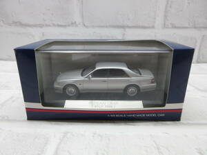 ミニカー　1/43　ハイストーリー　日産　シーマ　41LV 1996　プラチナシルバー　モデルカー