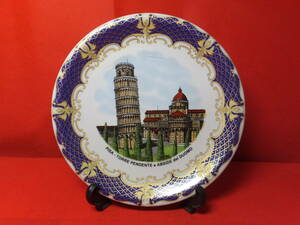 イタリア土産　ピサの斜塔 ピサ大聖堂　飾り皿 絵皿　直径約19.6cm　PF　イタリア製　皿立て付き　中古