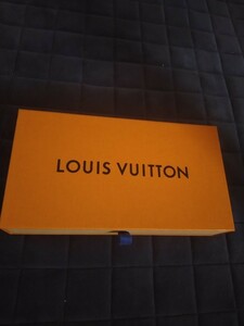 新品 　LOUIS VUITTON　長財布用　空箱　内袋付き