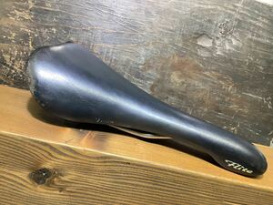 Vintage【 selle ITALIA Flite Titanium 】 93‘ フライト チタニウム ブラック 中古品 検) 当時物 OLD MTB ヴィンテージ ロード