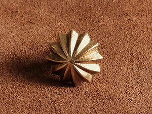 真鍮 スターコンチョ（十二芒星） 星形 ボタン カスタムパーツ レザークラフト ネジ式 カッパー 雑貨 手芸用品 スクリューレザークラフト 