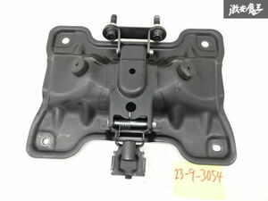 スズキ 純正 JB64W ジムニー ノーマル 背面スペアタイヤ ブラケット ステーのみ 77R 即納 棚5-4