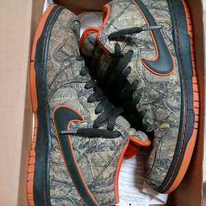 DUNK MID PREMIUM SBREAL TREE CAMO DARK ARMY/ORANGE BLAZE314381-300ナイキ ダンク ミッド プレミアム エスビー リアルツリーカモ 