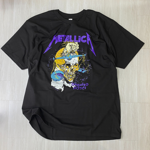ロサンゼルス発 【M】 Metallica メタリカ Damaged Justice スカル 半袖 ヘビーウェイト Tシャツ 黒 バンドT ヘヴィメタルバンド USA規格