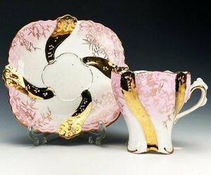 アンティーク・ビンテージ　立体造形　金彩 ピンク　草花紋 キャビネットカップ カップソーサー a2306043
