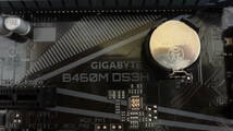 GIGABYTE　B460M　D3SH　MicroATXマザーボード　CPUソケット：LGA1200 中古動作品 付属品なし_画像3