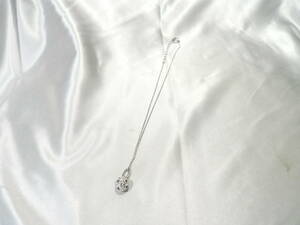 ☆SWAROVSKI スワロフスキー ネックレス☆