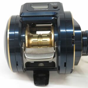 123s DAIWA ダイワ 21 SALTIGA ソルティガ IC 100P-DH 034664 右ハンドル ベイトリール ※中古の画像5