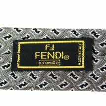 フェンディ 総柄 ズッカ柄 高級 シルク イタリア製 ネクタイ メンズ グレー FENDI_画像3